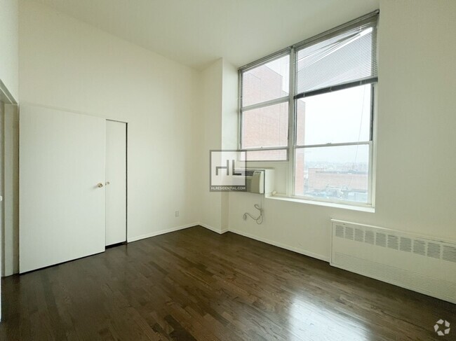 Building Photo - WOODSIDE AVENUE Unit 2F Rental