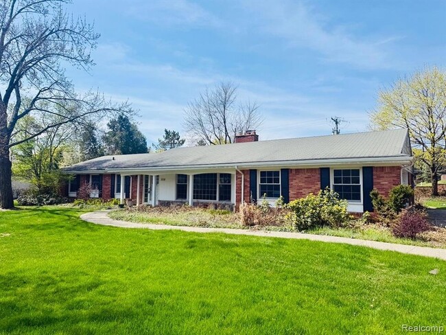 Building Photo - 5730 Burnham Rd Rental