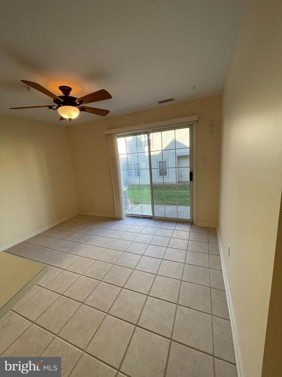 Photo - 208 Strawberry Ct