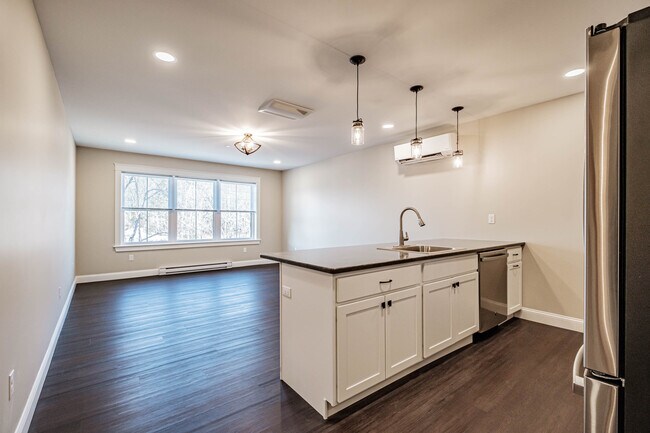 Photo - Bridgton Gateway Unit 4