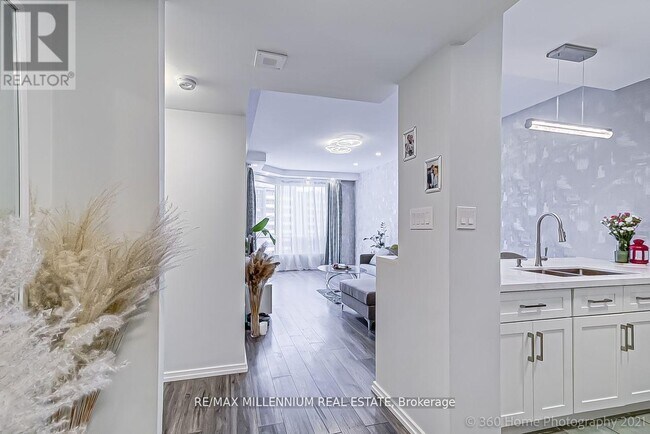 Photo - 3 Hickory Tree Rd Unité 2005