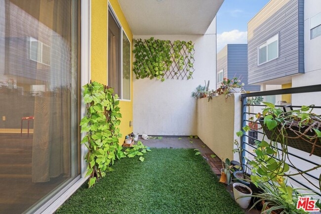 Photo - 807 Jade Pl.