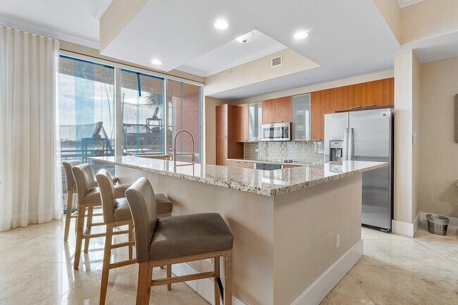 Photo - 2640 Lake Shore Dr Unit 107