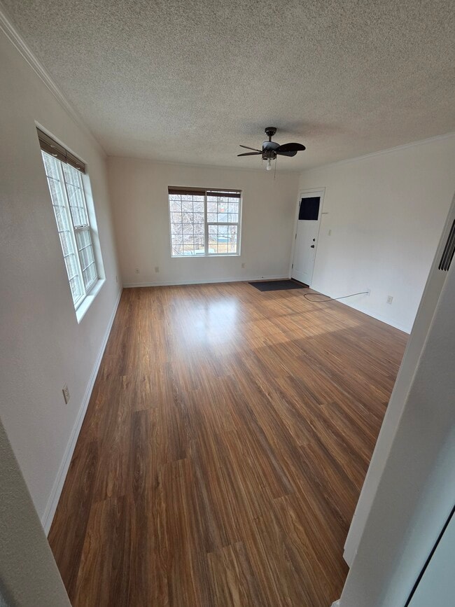 Photo - 627 2nd Ave Unidad 4