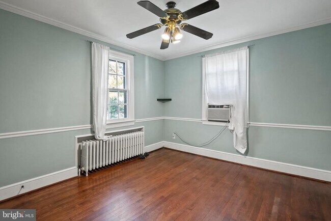 Photo - 4739 16th St N