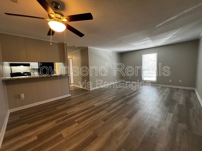 Photo - 5853 Century Oaks Dr Unidad H Rental