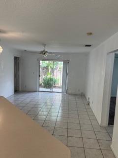 Photo - 1646 Hawthorne Pl