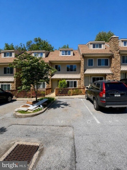 326 Brigade Ct