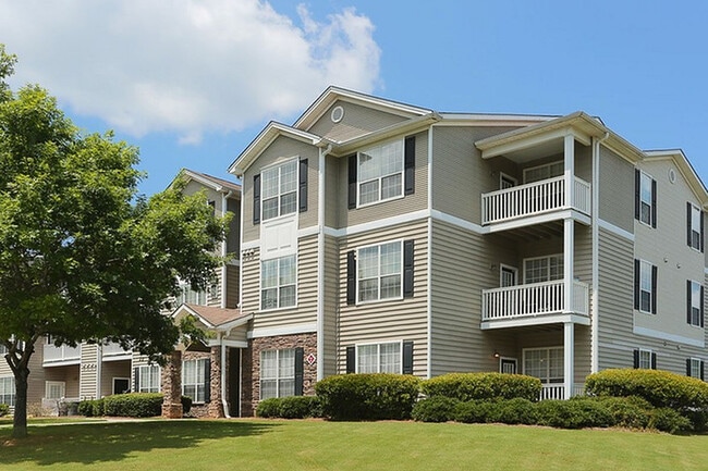 Lake St. James Apartments in Conyers, GA - Lake St. James Rental