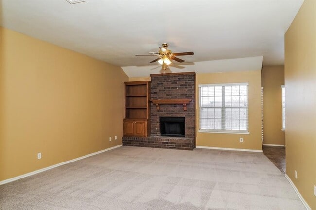 Photo - 3708 Windrun Pl