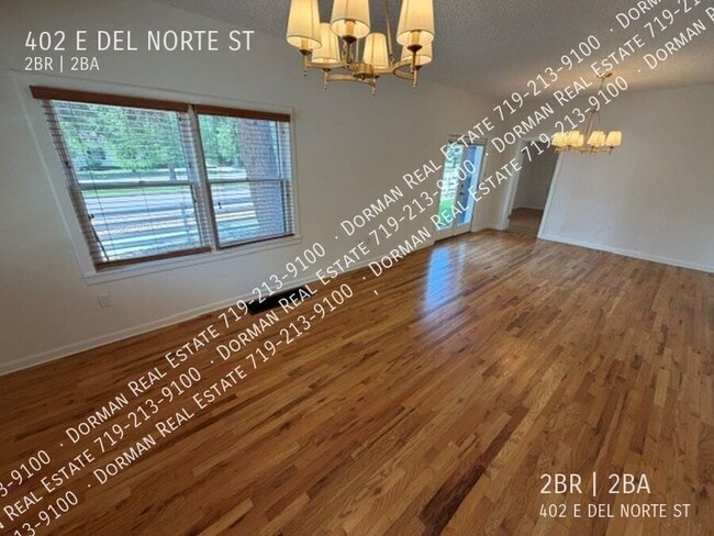 Photo - 402 E Del Norte St