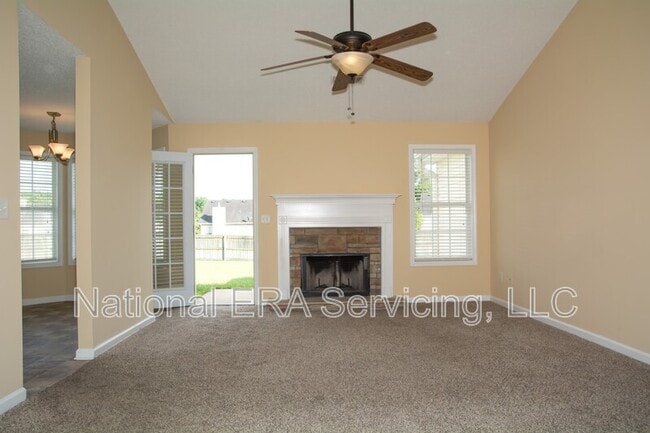 Photo - 106 Meghan Pl