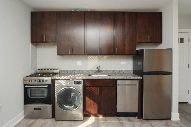 Photo - 533 W Belden Ave Unit 503B