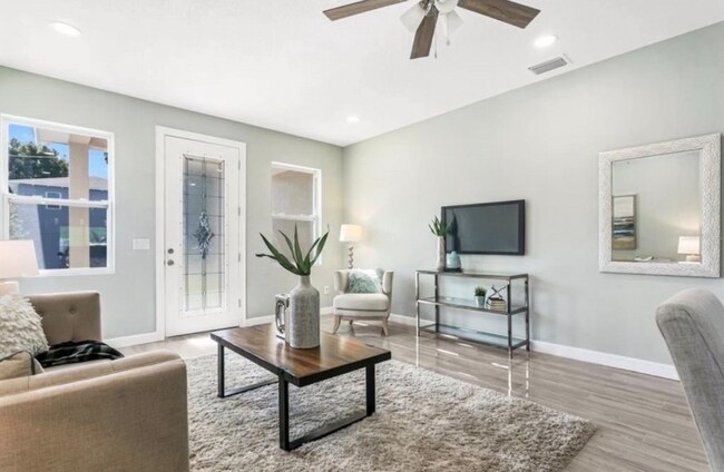 Photo - 5037 23rd St N