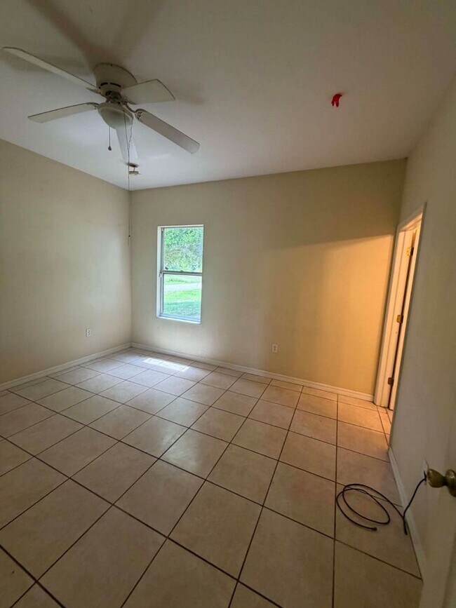 COMING SOON!!! Charming 3/2/2 car garage home in North Port