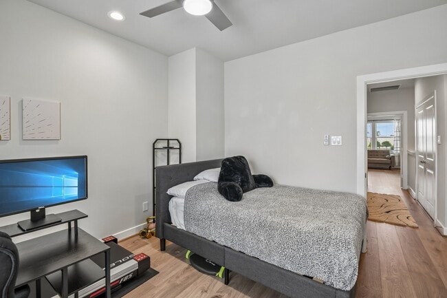 Photo - 6314 Chelsea Falls Ln
