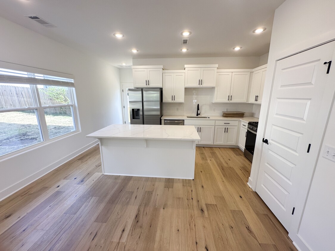 Photo - 1234 W James St (Fayetteville, AR)