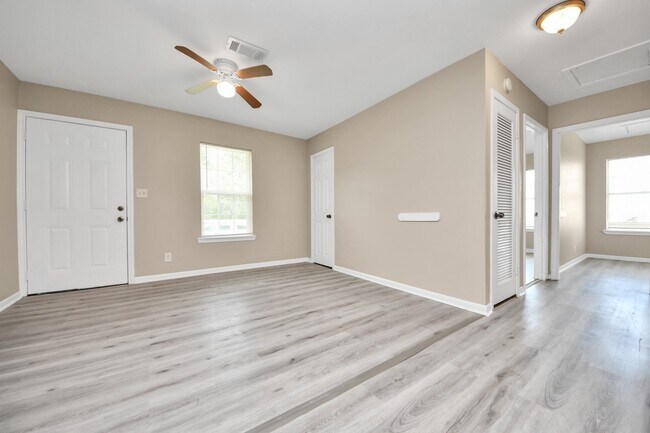 Photo - 17111 River Rd Unit C