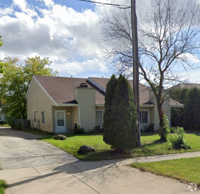 Building Photo - 7918 N Granville Rd Rental