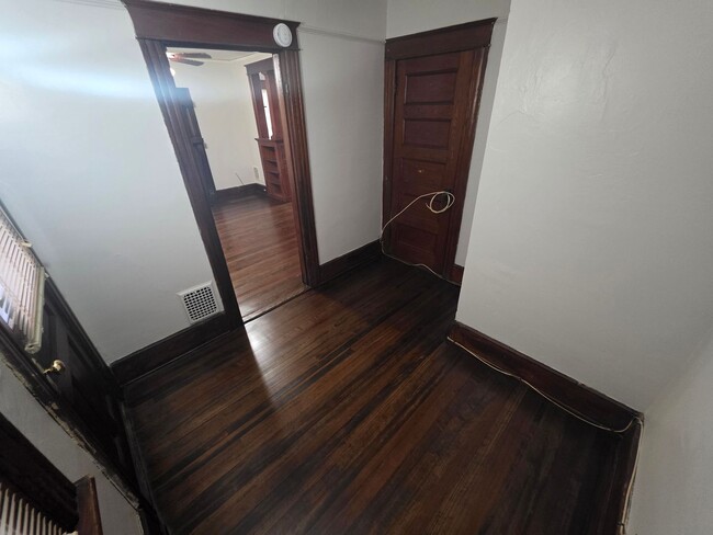 Photo - 29 Marshall St Unit Apt B