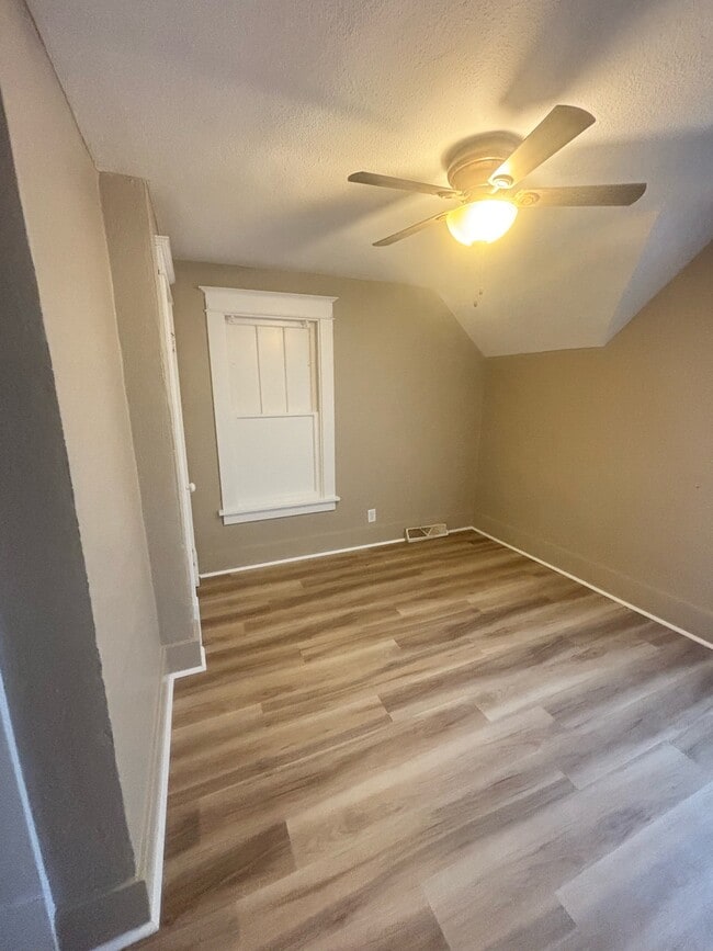 Photo - 352 Springfield Ave