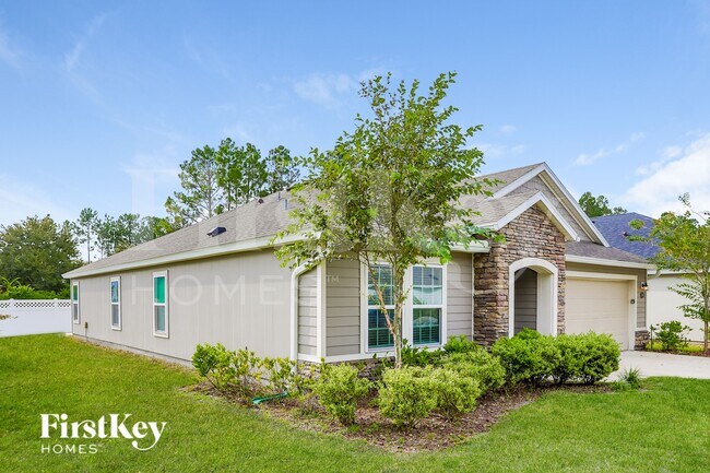 Photo - 319 Hepburn Rd