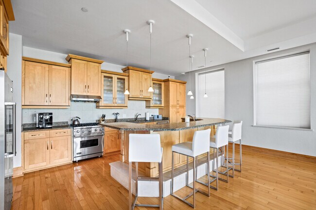 Photo - 1313 N Franklin Pl