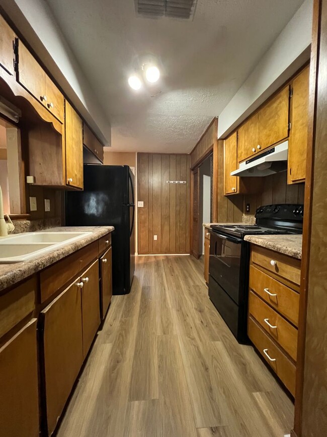 Photo - 2973 Moorcroft Dr