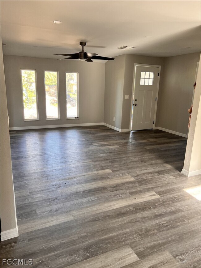 Photo - 26941 Leport St