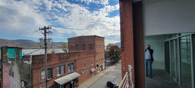 Photo - Yellow Bird at Riverfront, LLC Unit YB 3C