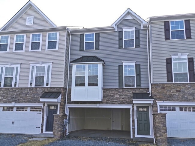 Photo - 604 Judy Way Townhome