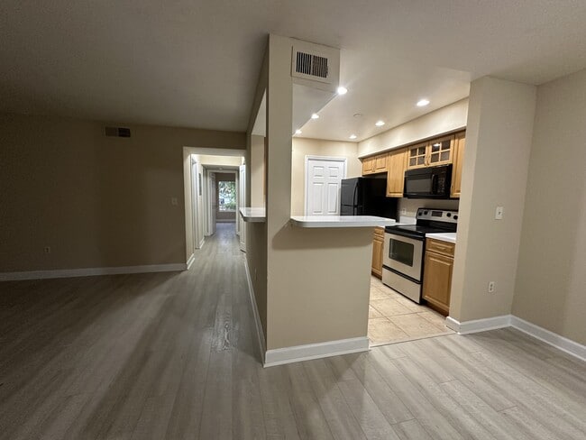 Photo - 2465 NW 33rd St Casa
