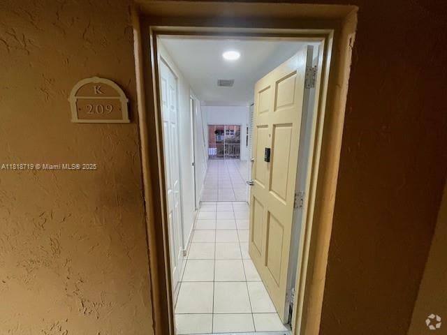 Building Photo - 18051 NW 68th Ave Unit K209 Rental