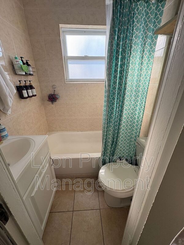 Photo - 250 Sayles Ave Unit 2R