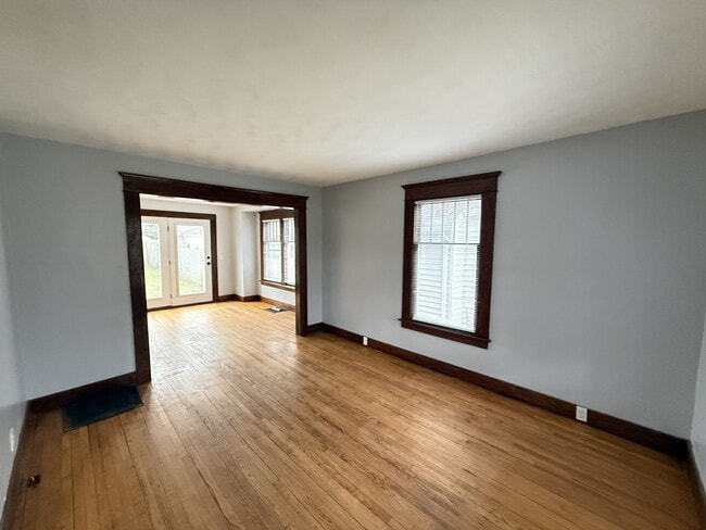 Photo - 1528 Vermont Ave