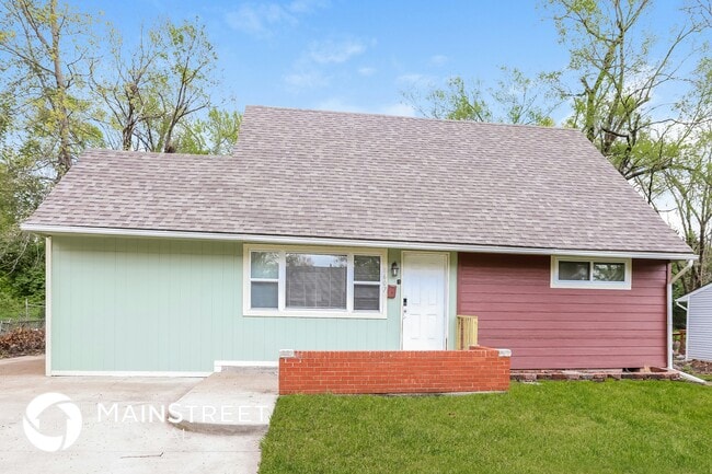 Building Photo - 8607 Corrington Ave Rental
