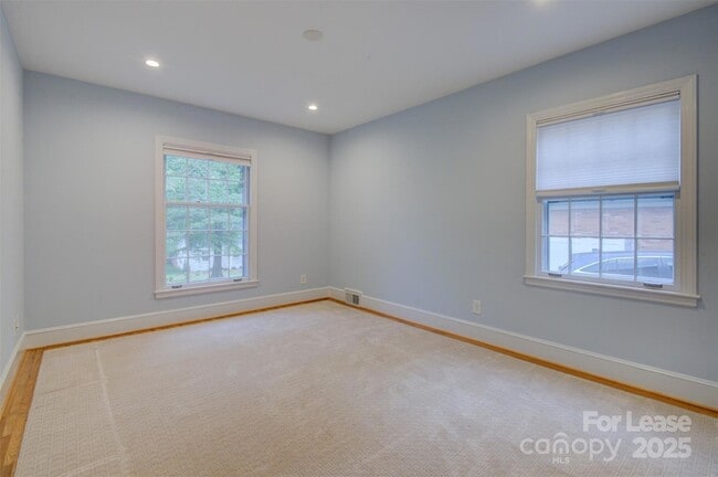 Photo - 4901 Gaynor Rd