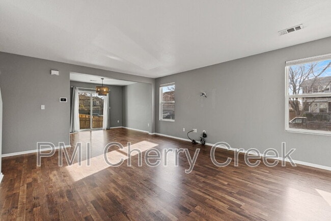 Photo - 9328 Garfield Way