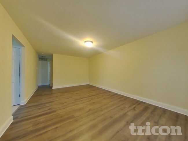 Photo - 3105 Bellbrook Ct