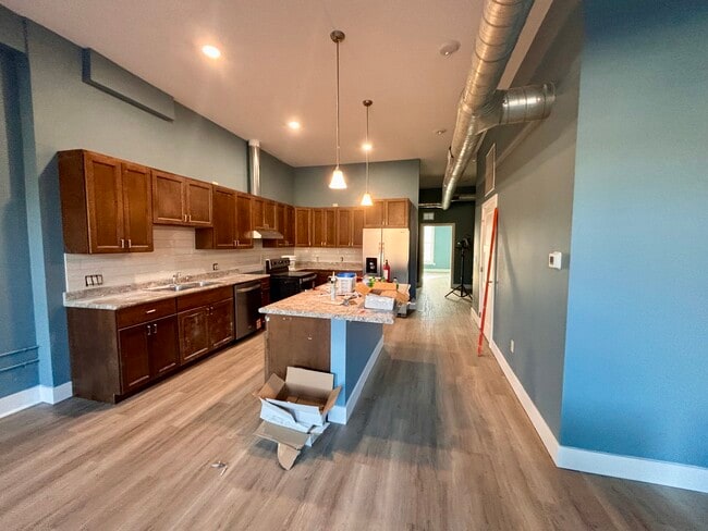 Photo - 315 E Main St Unit #201