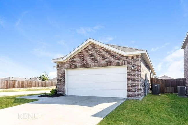 Photo - 6116 Harrah Ln