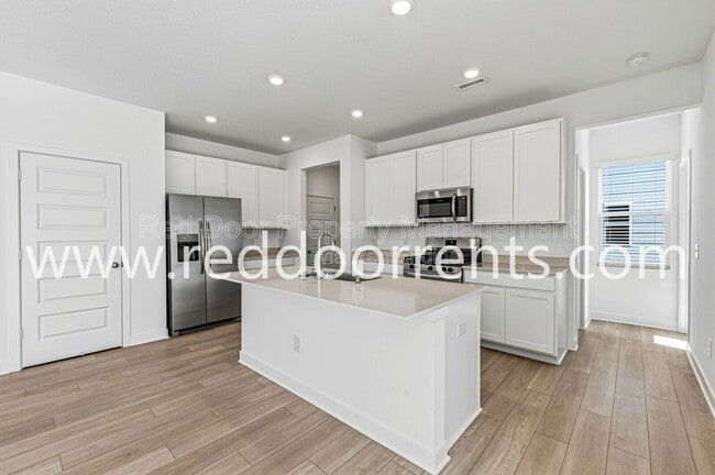 Photo - 883 Norfolk Ln