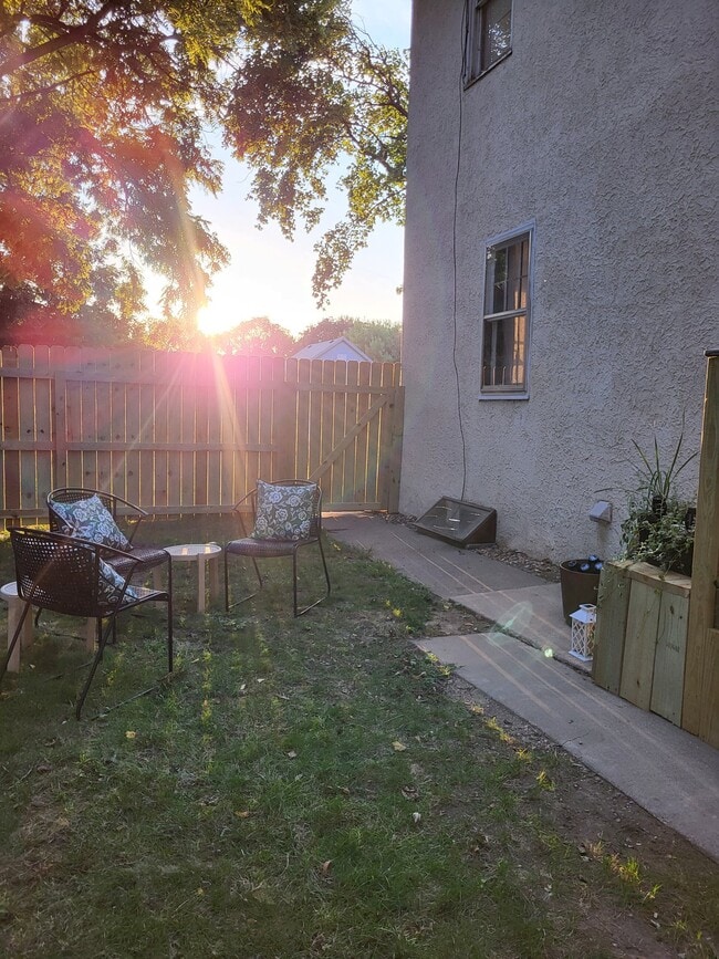Photo - 608 S Walts Ave Unit 1