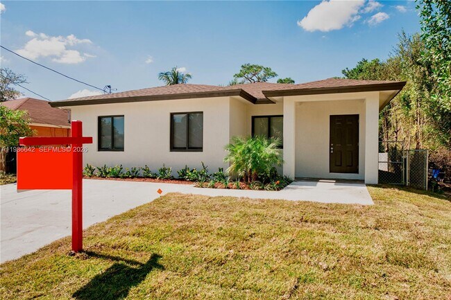 Photo - 521 NW 22nd Ave