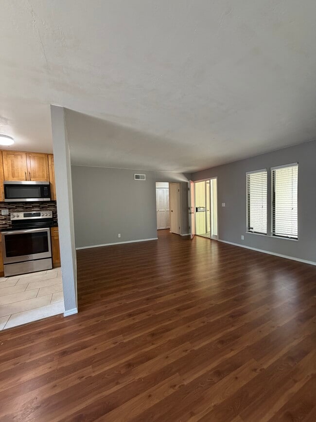 Photo - 256 Camelback Rd