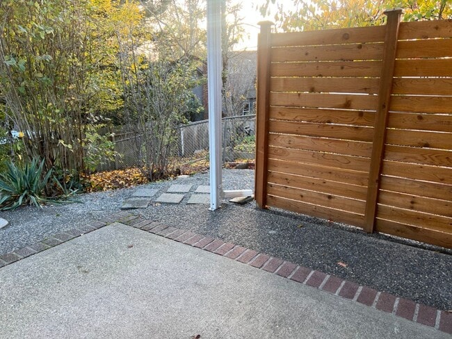 Photo - 3Bd/2.25Ba Renton House