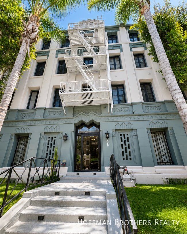 Photo - 608 S Dunsmuir Ave Unit 103
