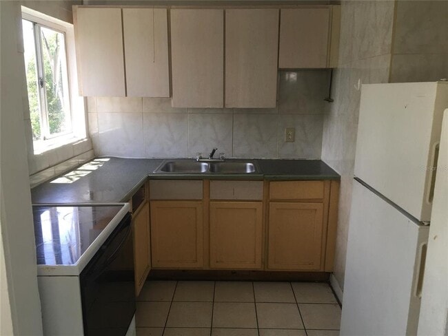 Photo - 124 Daytona Ave Unit 2