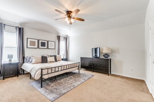 Photo - 8421 Green Ash Dr