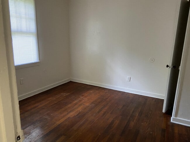 Photo - 2439 Knox Dr